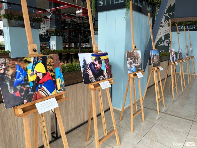 У Луцьку відкрили виставку світлин, автором яких є воїн волинської бригади 