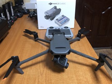 Волинські нацгвардійці отримали квадрокоптер MAVIC 3