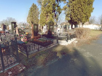 У Луцьку наркоторговець продавав психотропи на кладовищі