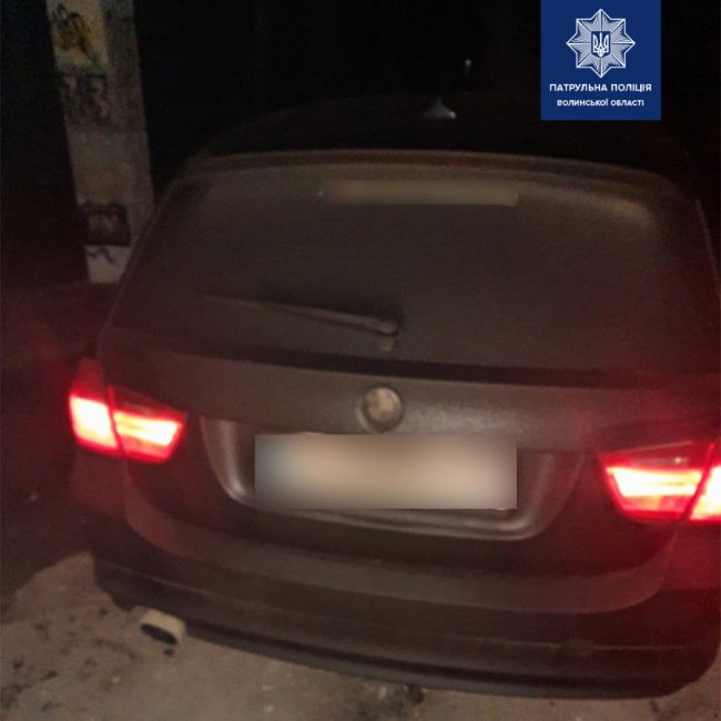 Пересів на пасажирське сидіння: у Луцьку п'яний водій хотів обдурити патрульних. ФОТО