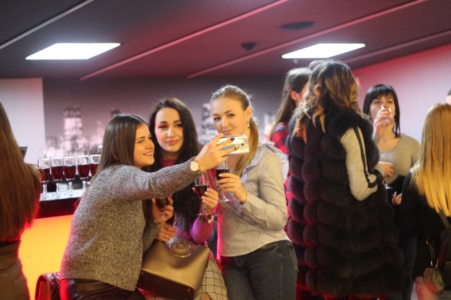 У «PremierCity» відгуляли вечірку з нагоди виходу фільму «50 відтінків свободи»*