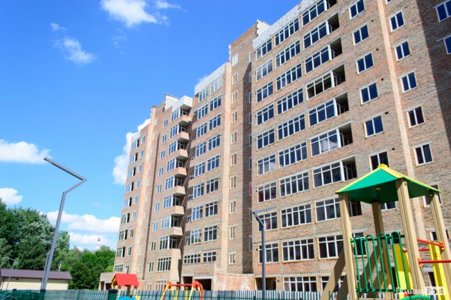 Будівництво триває: як у Луцьку «розростається» яскравий ЖК «Caramel Residence». ФОТО*