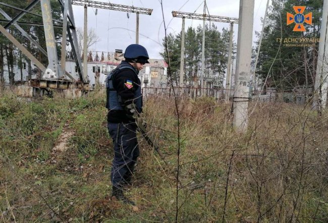 Як волинські сапери працюють на Донбасі. ФОТО