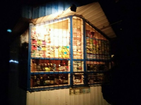 Заборонений алкоголь: у Луцьку муніципали «засікли» порушників