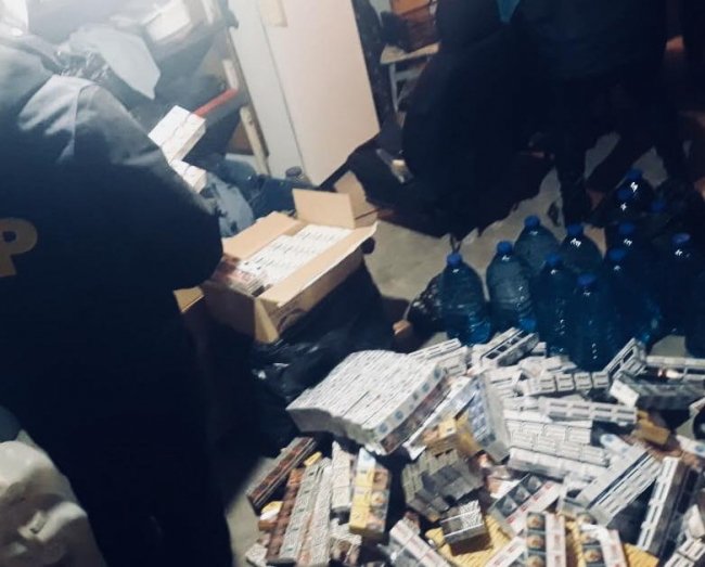 На Волині викрили схему незаконного експорту цигарок. ФОТО