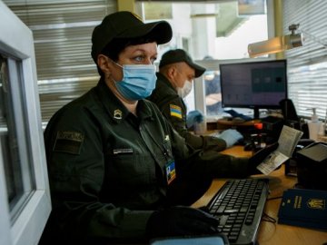 Польща надала Україні термінал для перевезення гуманітарної допомоги на пропускному пункті, що межує з Волинню