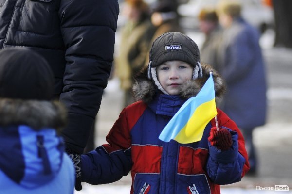 Віче на луцькому Євромайдані. ФОТО