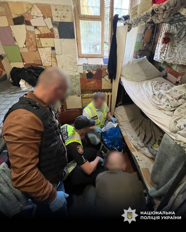 На Волині ув'язнений та його спільники маскували наркотики у цукерки