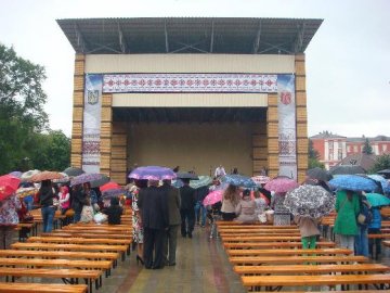 У Ковелі відкрили центральну сцену. ФОТО