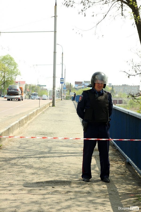 У Луцьку в річці знайшли снаряди. ФОТО, ОНОВЛЕНО