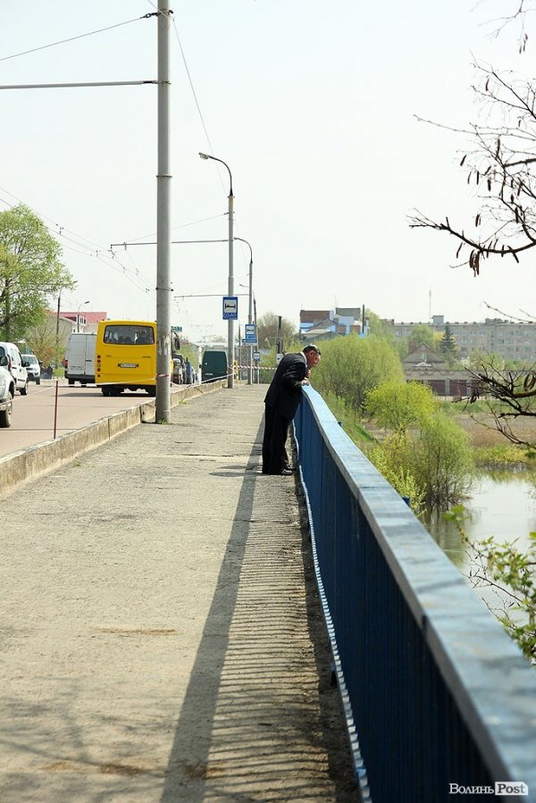 У Луцьку в річці знайшли снаряди. ФОТО, ОНОВЛЕНО