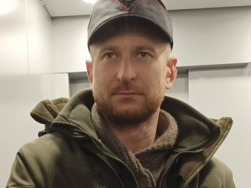 «Не збираюся розділяти відповідальність»: депутат мерії Ківерців, яка уклала угоди на будівництво стадіону за 145 мільйонів, склав повноваження