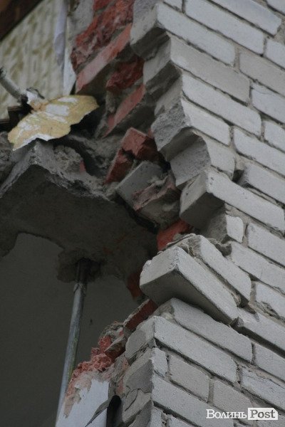 «Боялася ночувати, а дітей взагалі в квартиру не пустила», - жителька обваленого будинку 