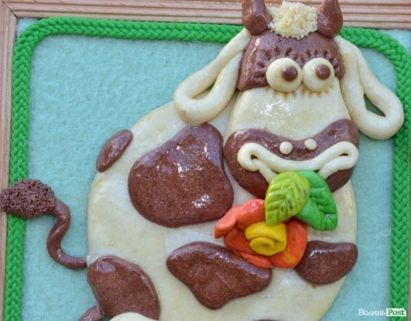 У центрі Луцька – виставка талантів зі всієї області. ФОТО 