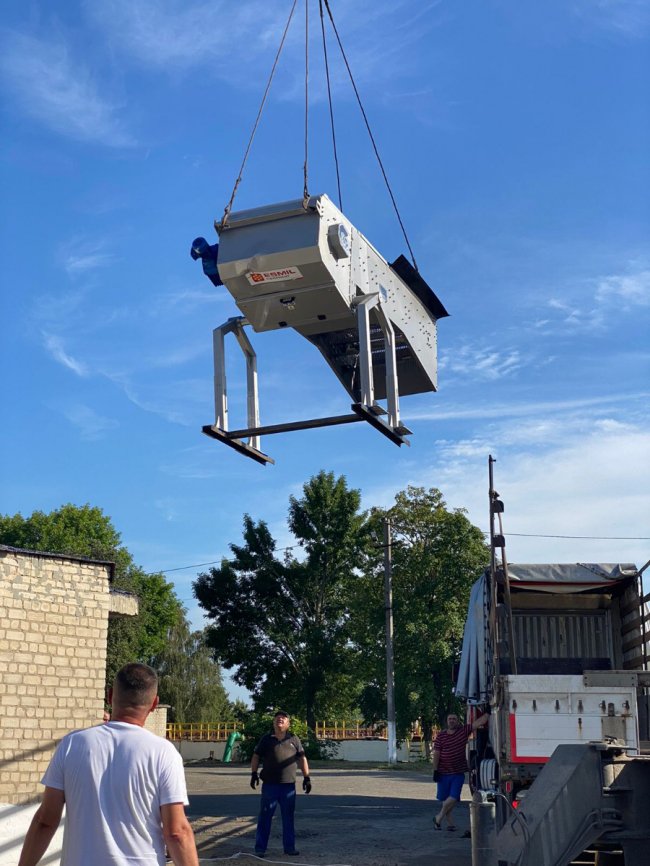 У Луцьку встановили роботизовані решітки, які очищують стічні води. ФОТО