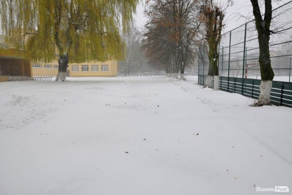 Фото снігу в Луцьку
