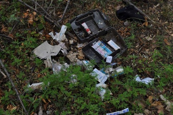 На позиціях сепаратистів знайшли російську форму та боєприпаси. ФОТО