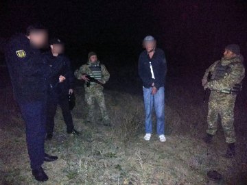Вбивця-втікач намагався зарізати прикордонника на Одещині