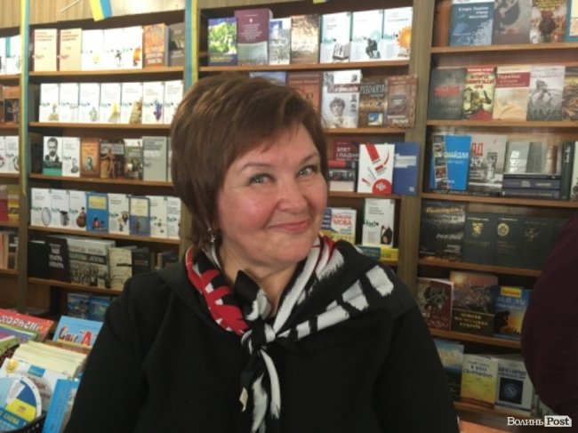 Захистіть нашу книгарню: у Луцьку просять зберегти «Освіту» 