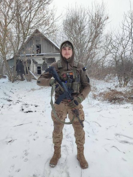 Залужний нагородив волинянина, який повернувся з-за кордону і вступив до ЗСУ