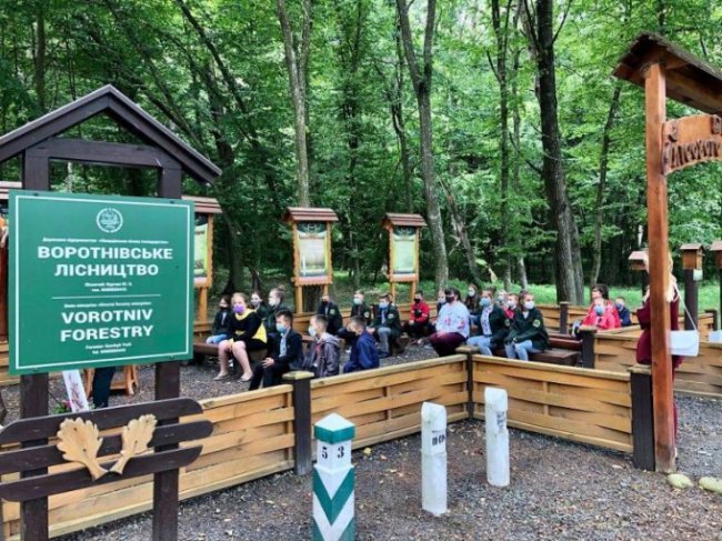Майстер-класи, пізнавальні екскурсії  і розваги з Сантою: як на Волині діє Лісівничий молодіжний центр