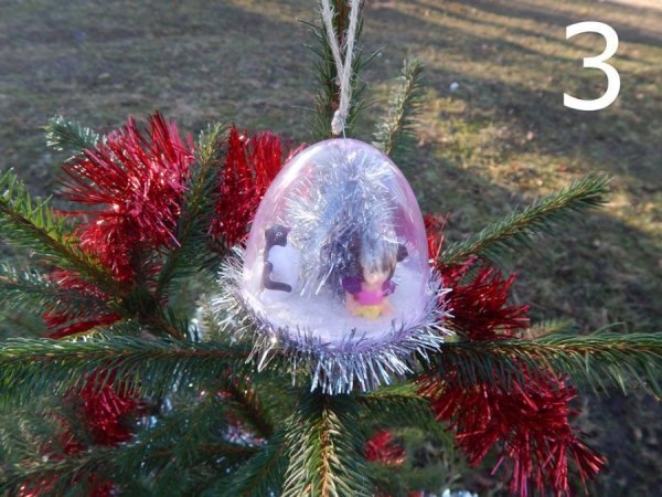 У Луцькому зоопарку обирають кращу новорічну іграшку. ФОТО