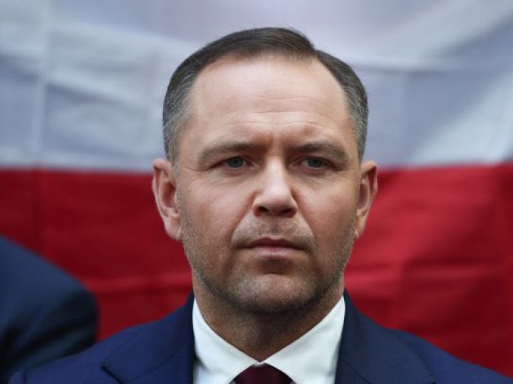 Навроцький підписав резолюцію на перекидання військ НАТО до Польщі