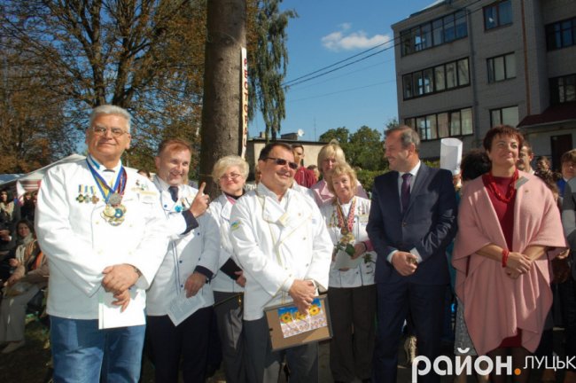 «Бурштинова осінь»: страви, мода і музика