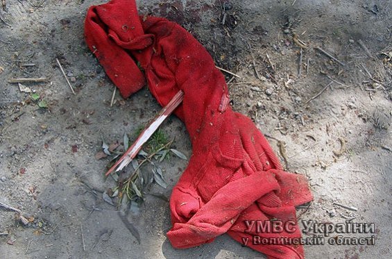 На Волині чоловік лопатою до смерті забив жінку. ФОТО