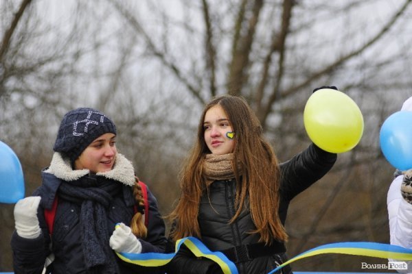 Євроланцюг за 50 кілометрів від Луцька. ФОТО. ВІДЕО