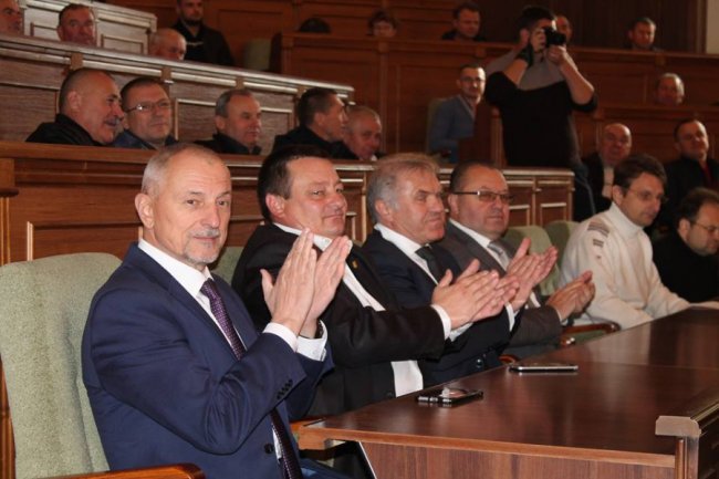 У Луцьку привітали автомобілістів та дорожників з професійним святом. ФОТО