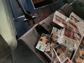 На Волині білорус позбувся автівки через контрабандне куриво. ФОТО