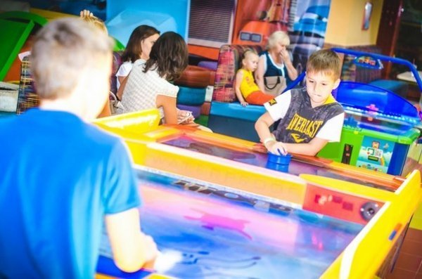 У Луцьку відкрився новий парк розваг*