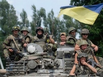 З’явилося відео, як волинські воїни знищили ворожий танк