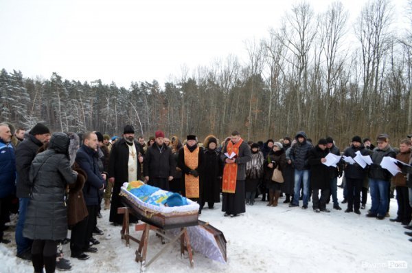 «Десантник пішов у небо»:  у Ківерцях поховали Героя Маріса Камінського