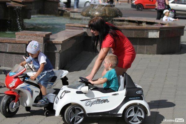 День міста: лучани  на природі. ФОТО