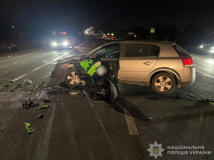 Біля Луцька 28-річна водійка збила мотоцикліста: він - у реанімації