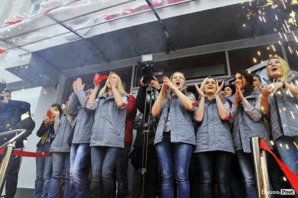 У Луцьку відкрився перший брендований магазин Vodafone 