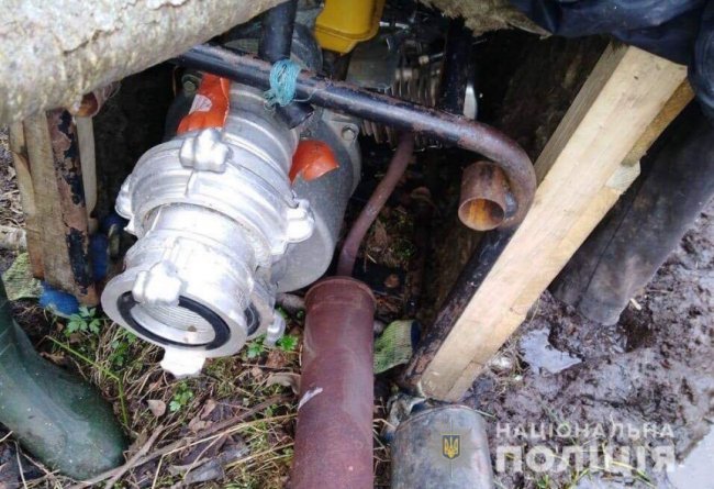 На Волині на місці злочину затримали бурштинокопачів. ФОТО