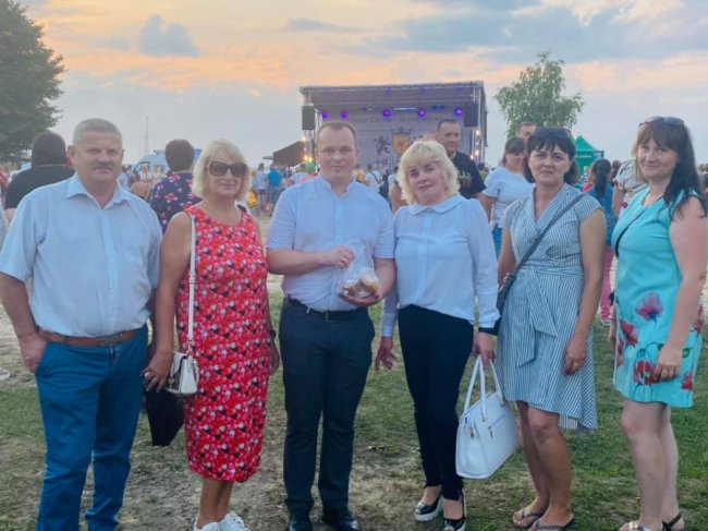 На Світязі відгуляли фестиваль знаменитих пончиків. ФОТО