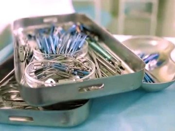 Волинські медики прооперували у пацієнта одразу два органи, уражених раком. ФОТО