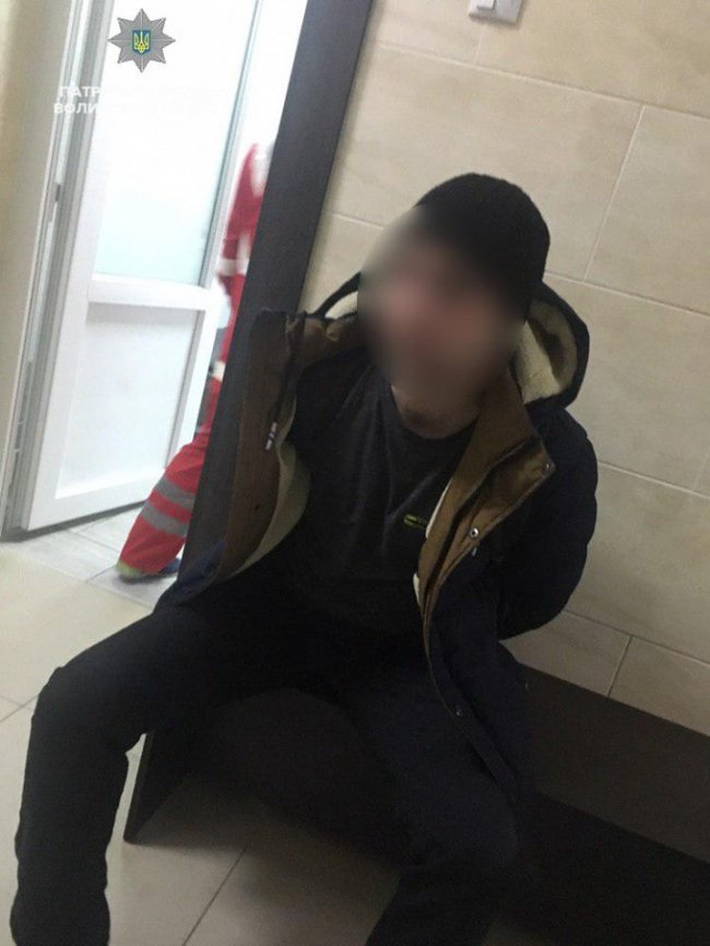 На Волині патрульні затримали двох агресивних хуліганів