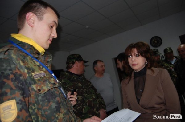 У Луцьку революціонери навідалися до «агентів Кремля». ФОТО