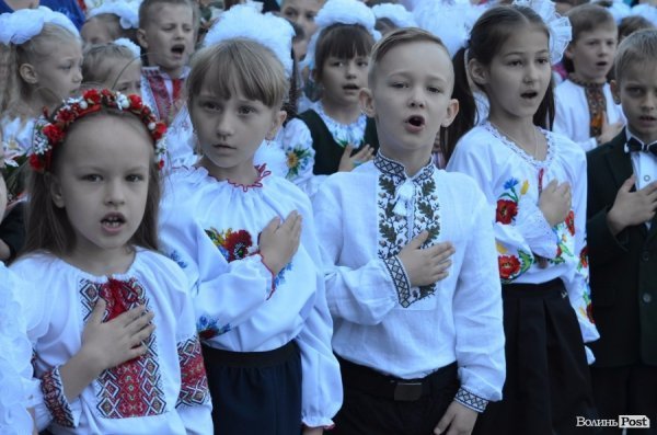 Останній дзвоник для випускників НВК №24 вже пролунав. ФОТО