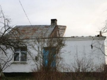 У Дерно досі не відремонтовані дахи будинків після буревію