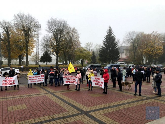 «Ми хочемо працювати»: у Нововолинську під міськрадою – акція протесту. ФОТО. ВІДЕО