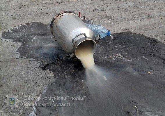 Волинянин отримав штраф за зберігання самогону