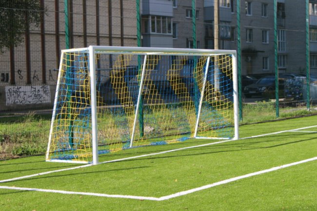 У Луцьку відкрили нове футбольне поле. ФОТО