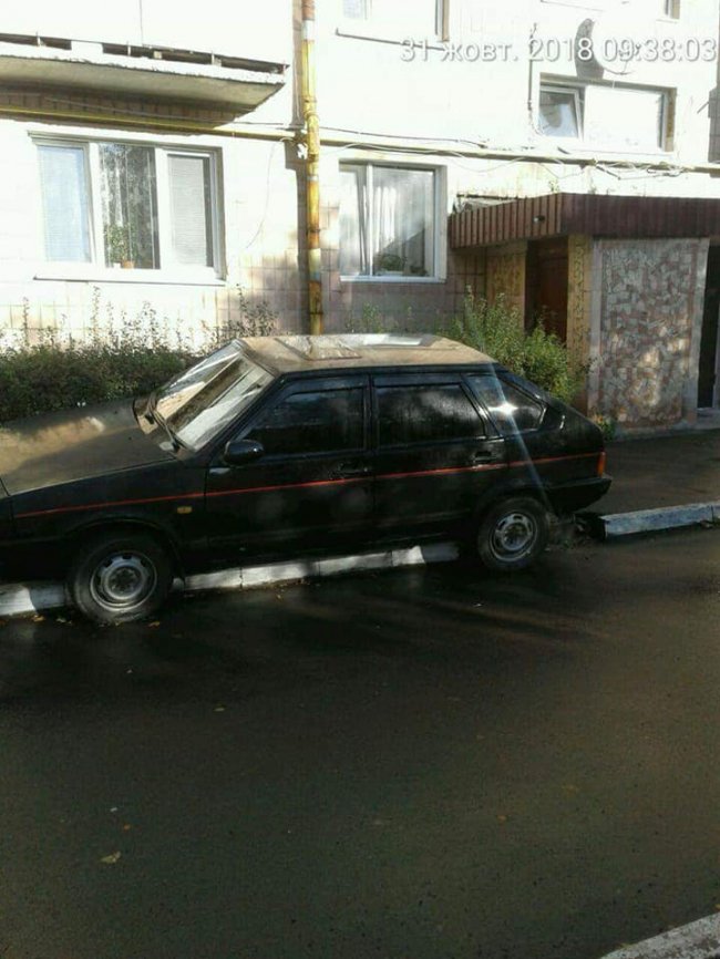 У Луцьку муніципали покарали «майстрів паркування». ФОТО