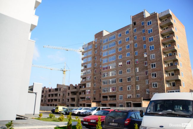 Яскравий простір посеред сірого міста: як у Луцьку будують ЖК «Caramel Residence». ФОТО*